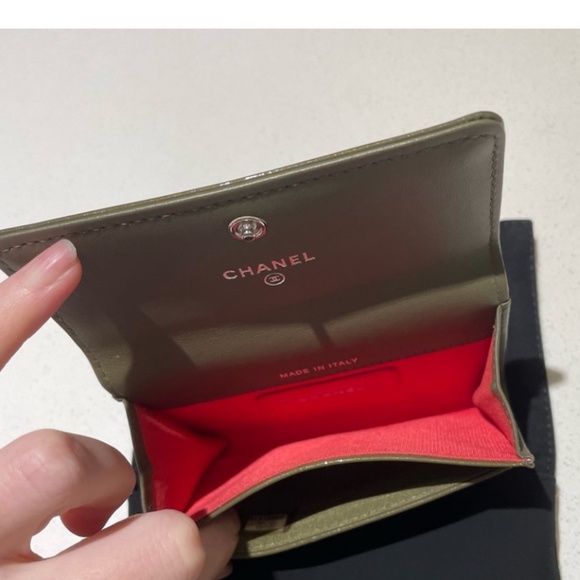 Authentic Chanel Card Case / Small Wallet - Like new and never used! - Picture 8 of 12